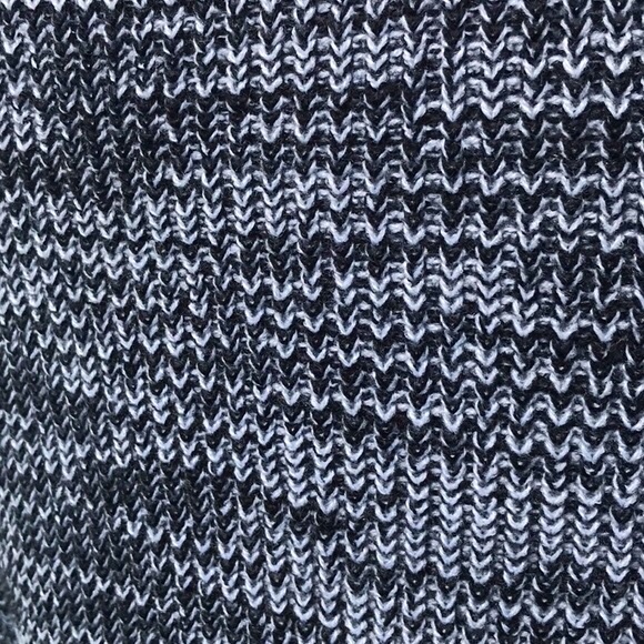 NWOT Cable & Gauge Black and White Knit Bell Sleeve Sweater Size Small - Picture 7 of 11